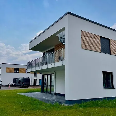 Lägenhet Hangar 19 Weitblick 1-3